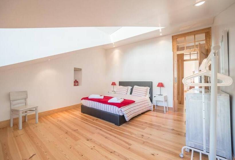 Superb Flat Cathedral & River View