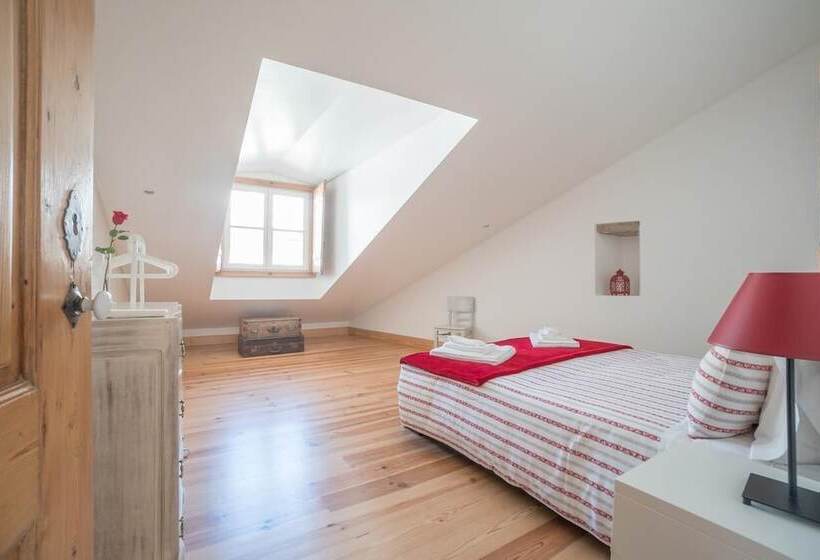 Superb Flat Cathedral & River View