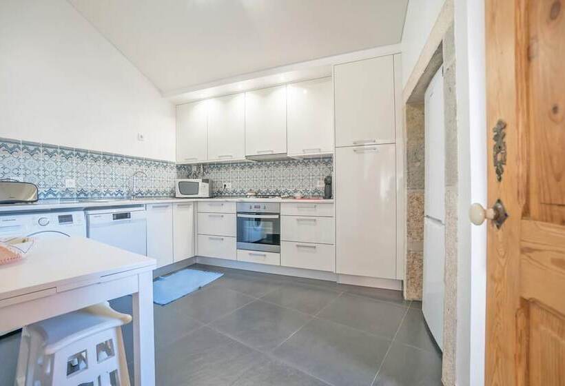 Superb Flat Cathedral & River View