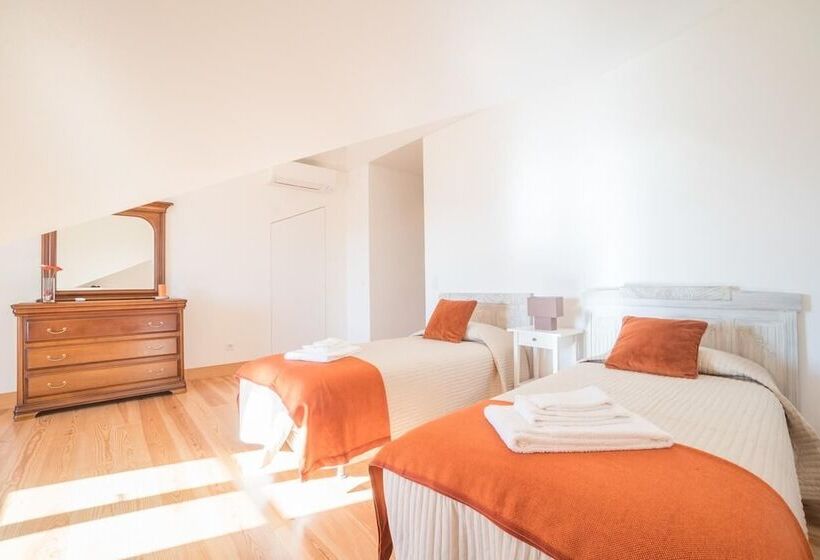 Superb Flat Cathedral & River View