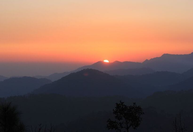 تختخواب و صبحانه Banlekhi