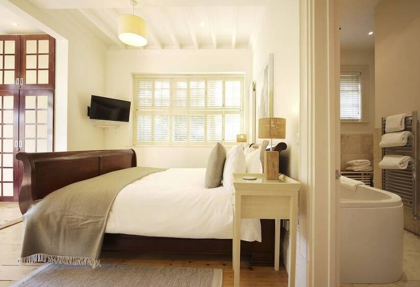 ホテル Daisybank Cottage