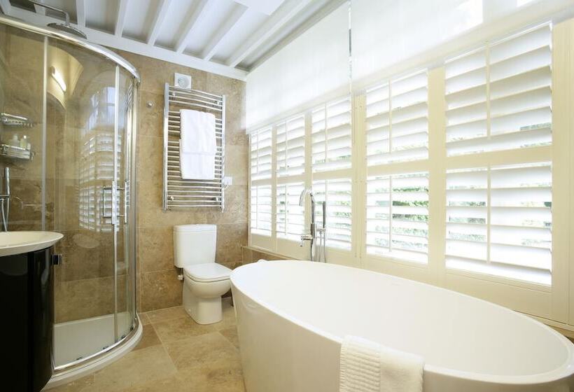 ホテル Daisybank Cottage