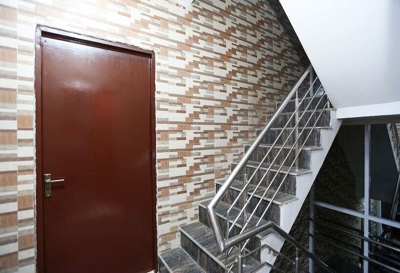 هتل Parkview Residency By Oyo Rooms