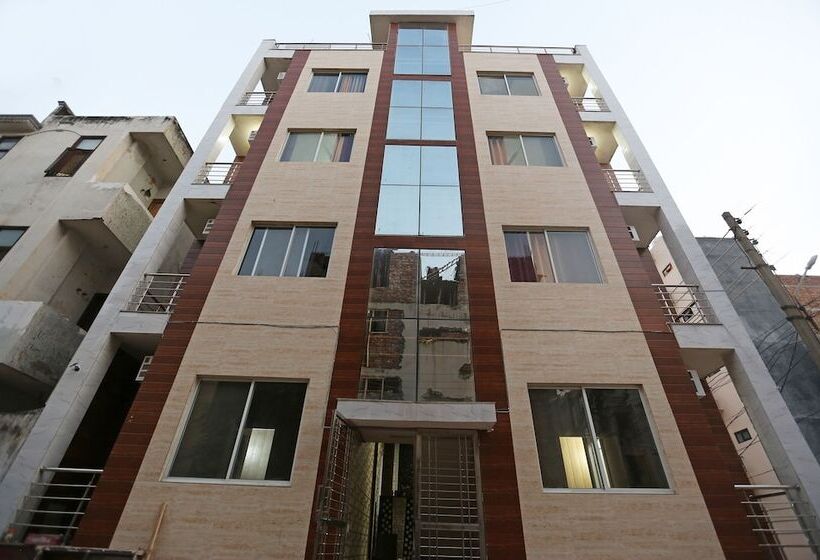 هتل Parkview Residency By Oyo Rooms