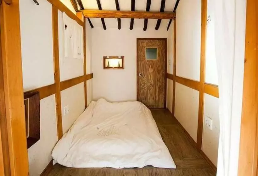 Jeonju Borisoo Hanok Pension