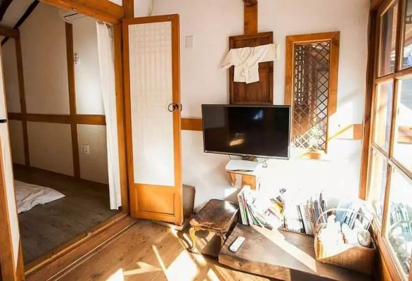Jeonju Borisoo Hanok Pension