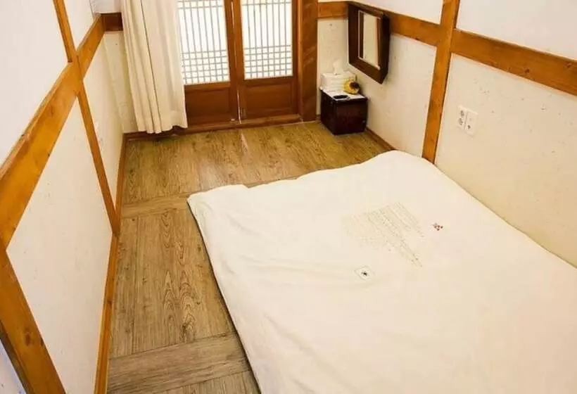 Jeonju Borisoo Hanok Pension