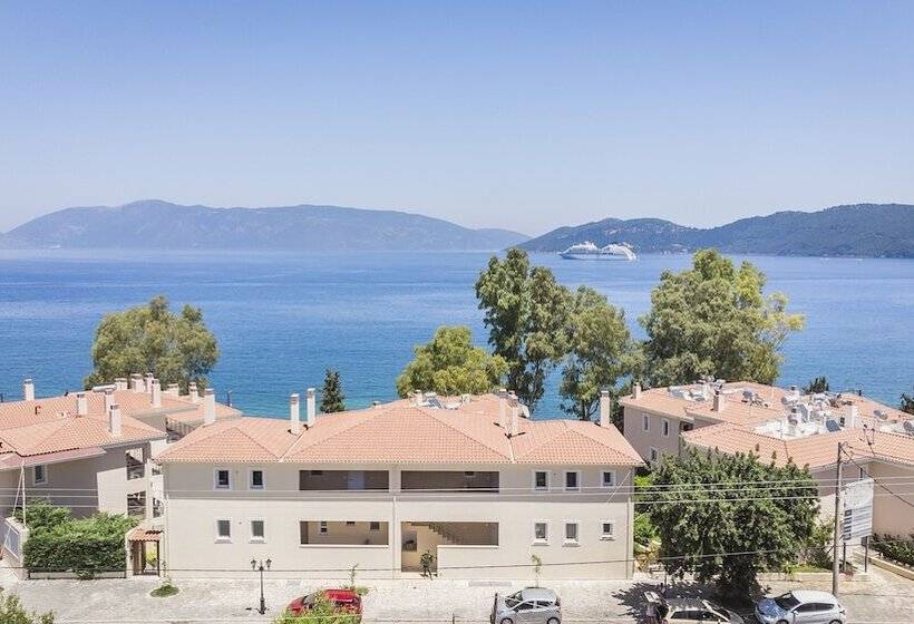 Meliti Waterfront Suites