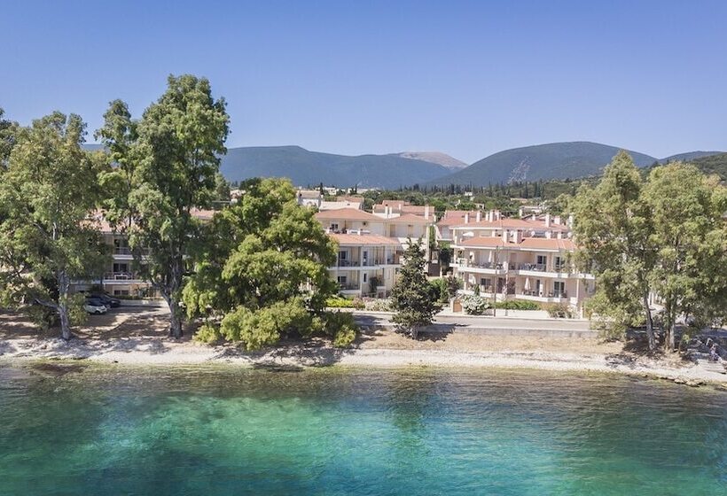 Meliti Waterfront Suites