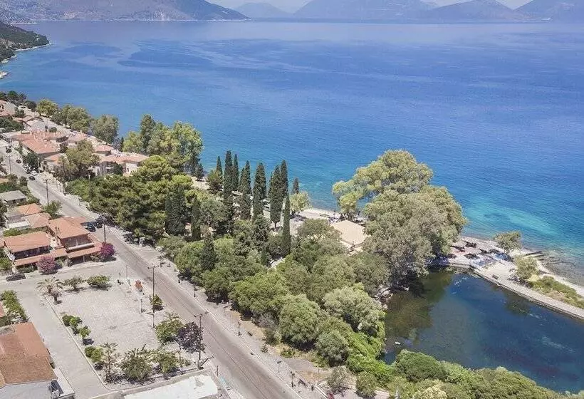 Meliti Waterfront Suites