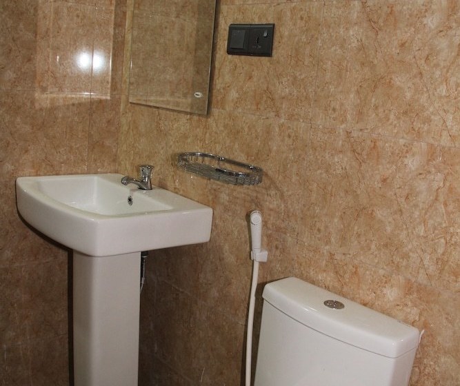 بنسيون Lemuria