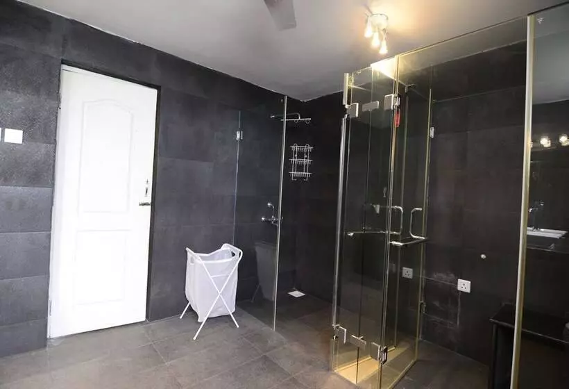 Tripthrill Costa Del Sol 5bhk Villa