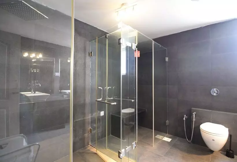 Tripthrill Costa Del Sol 5bhk Villa