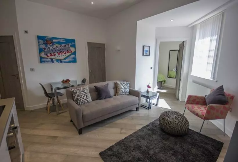 Verona Apartments