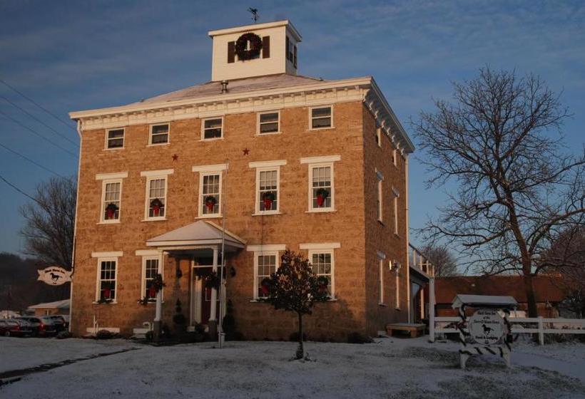 مبيت وإفطار The Black Horse Inn