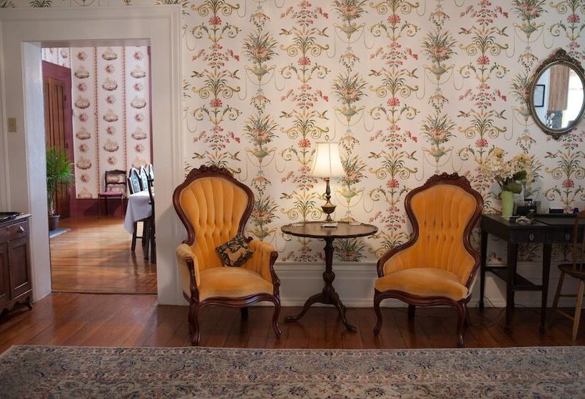 مبيت وإفطار The Denny House