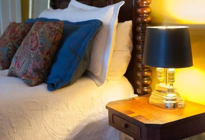 Aamiaismajoitus (B&B) The Denny House