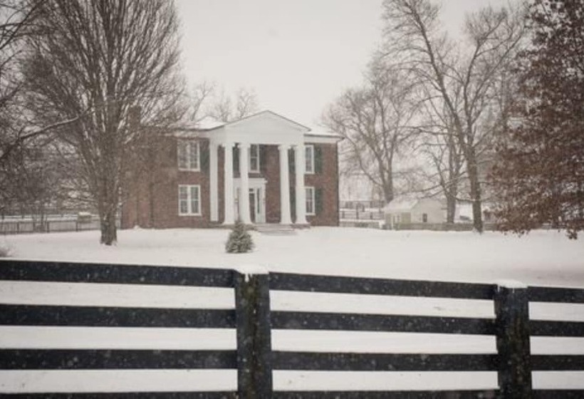 مبيت وإفطار The Denny House