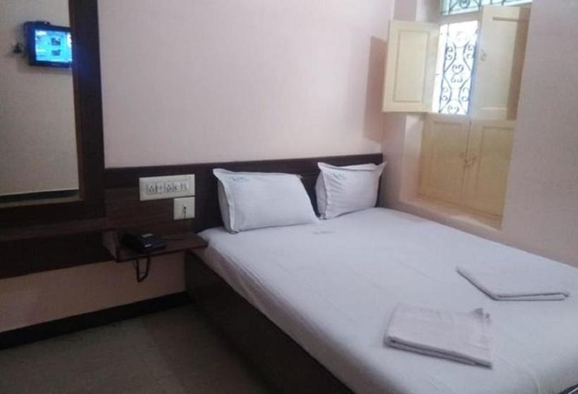 ホテル Akil Towers