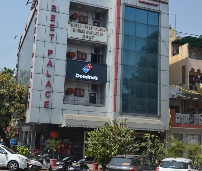 Hotel Preet Palace