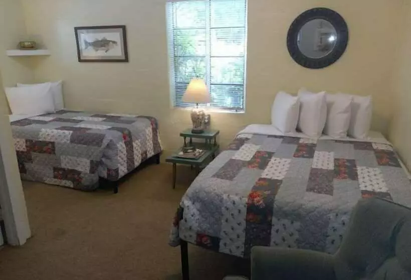 Hotelli Stegbone S Fish Camp And Resort