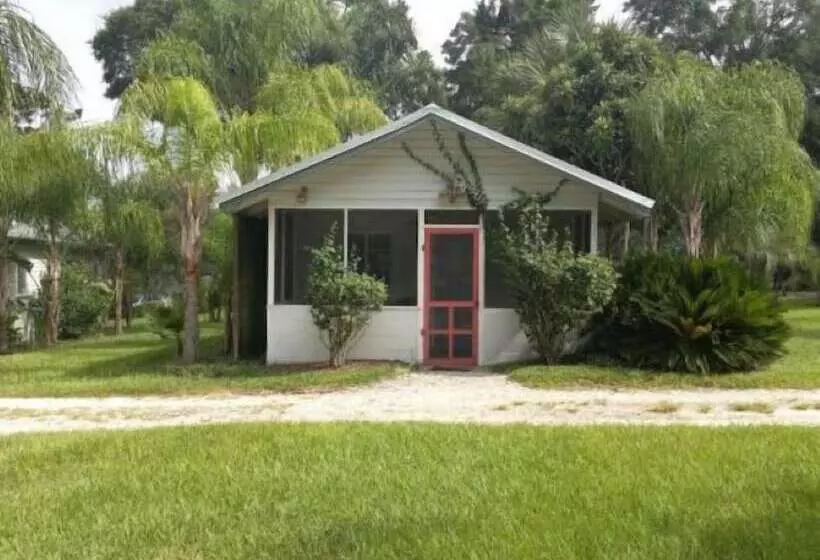 Hotelli Stegbone S Fish Camp And Resort