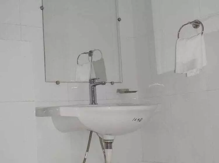 Hotelli The Tiger Valley Resort