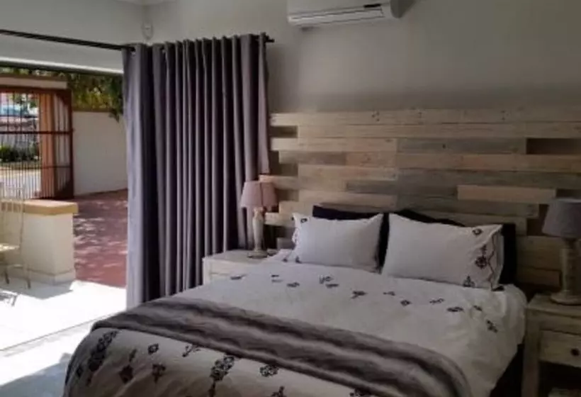 هتل Wildflower Lodge