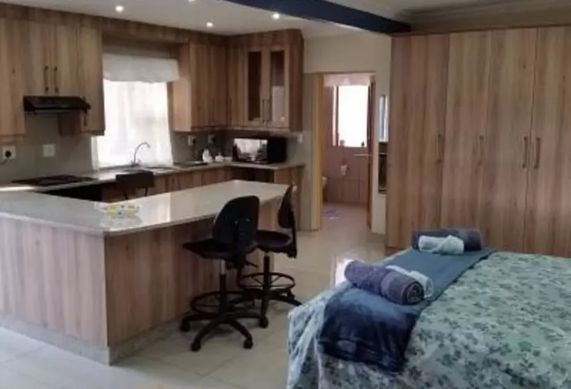 هتل Wildflower Lodge