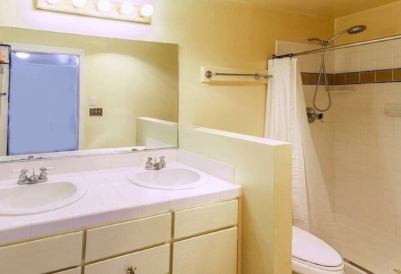 Madi S Place ~ Guest House