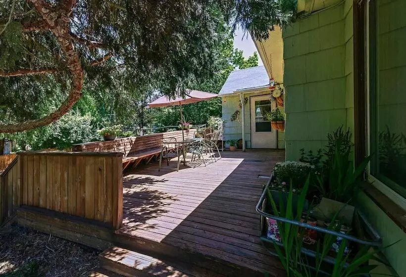 Madi S Place ~ Guest House