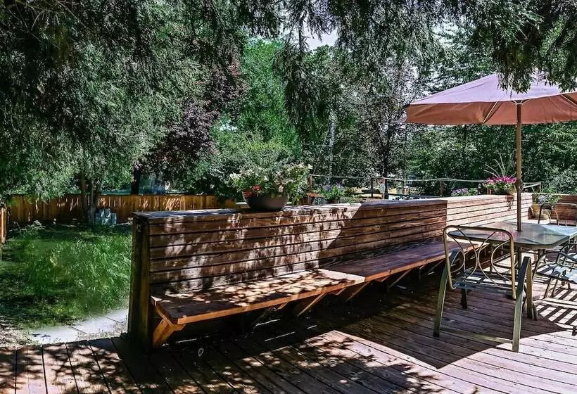 Madi S Place ~ Guest House