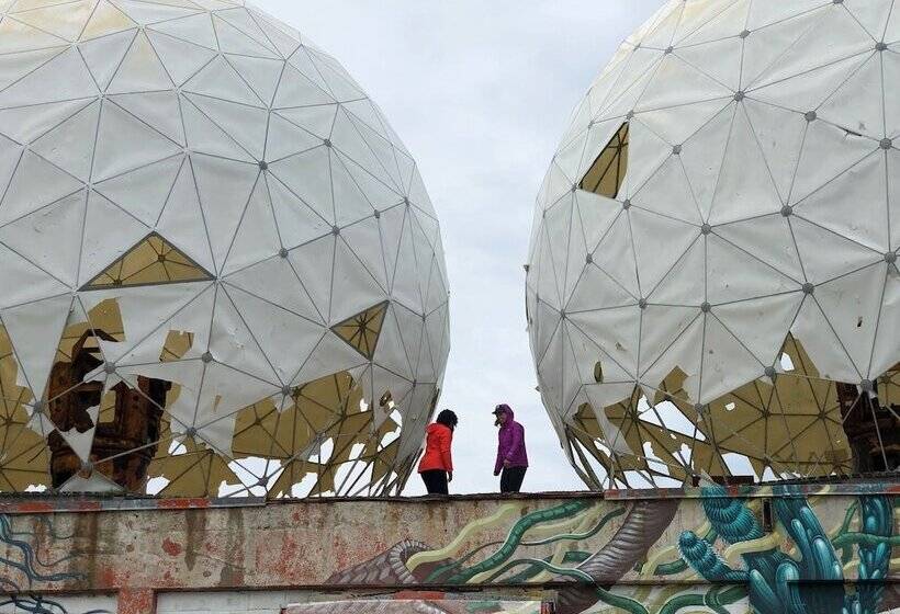 مُتل Iceberg Inn