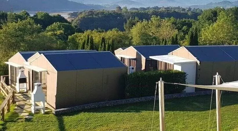 Hotelli Camping & Bungalows Portuondo