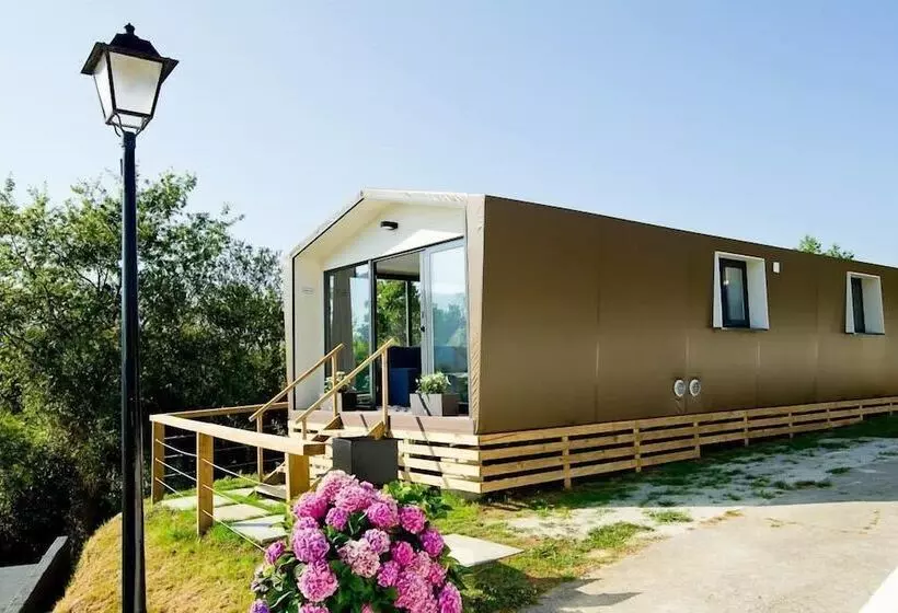 Hotelli Camping & Bungalows Portuondo