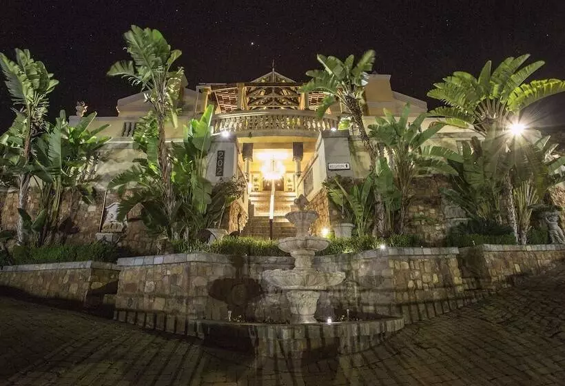 The Royal Palm Bed & Breakfast