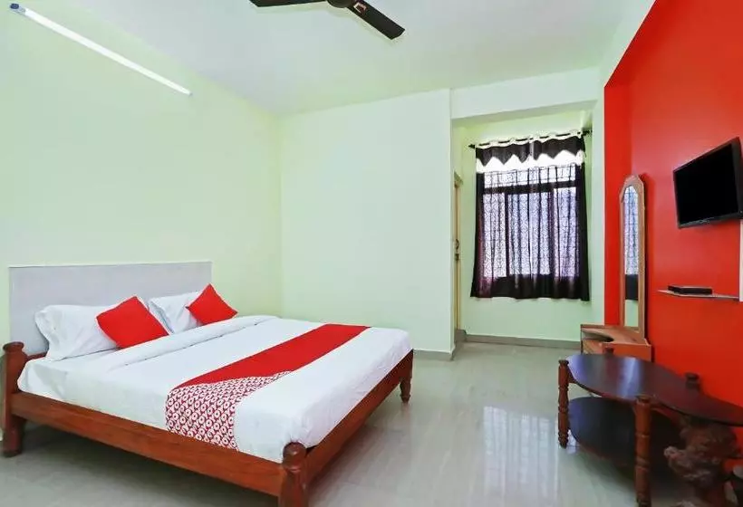 ホテル Oyo 24623 Chetana Residency