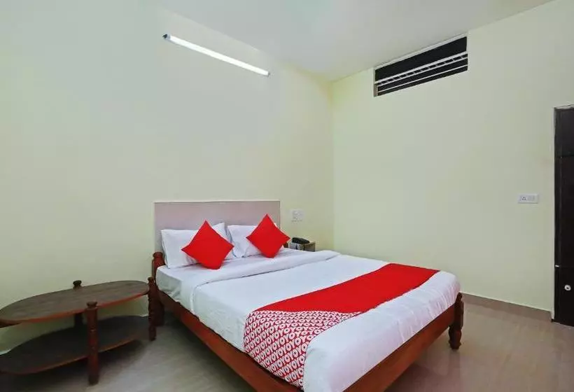 ホテル Oyo 24623 Chetana Residency