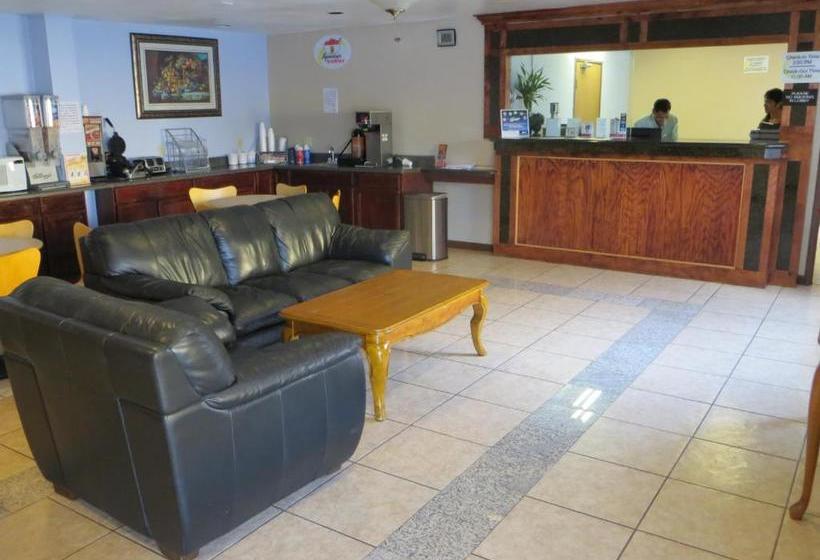 Отель Knights Inn Memphis At Macon Cove