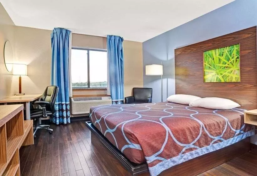 ホテル Super 8 By Wyndham Louisville Airport