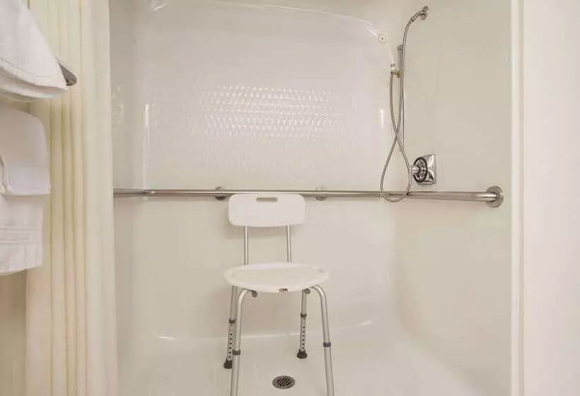 ホテル Super 8 By Wyndham New Hampton