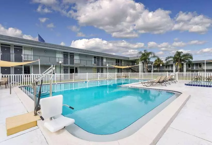 酒店 Super 8 By Wyndham Ocala I 75