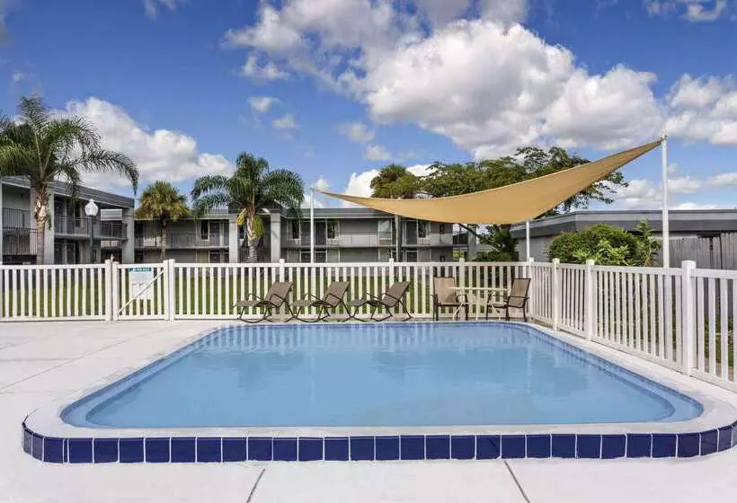 酒店 Super 8 By Wyndham Ocala I 75