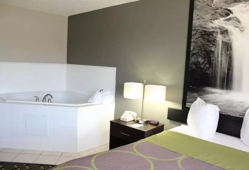 فندق Super 8 By Wyndham Wyoming/grand Rapids Area