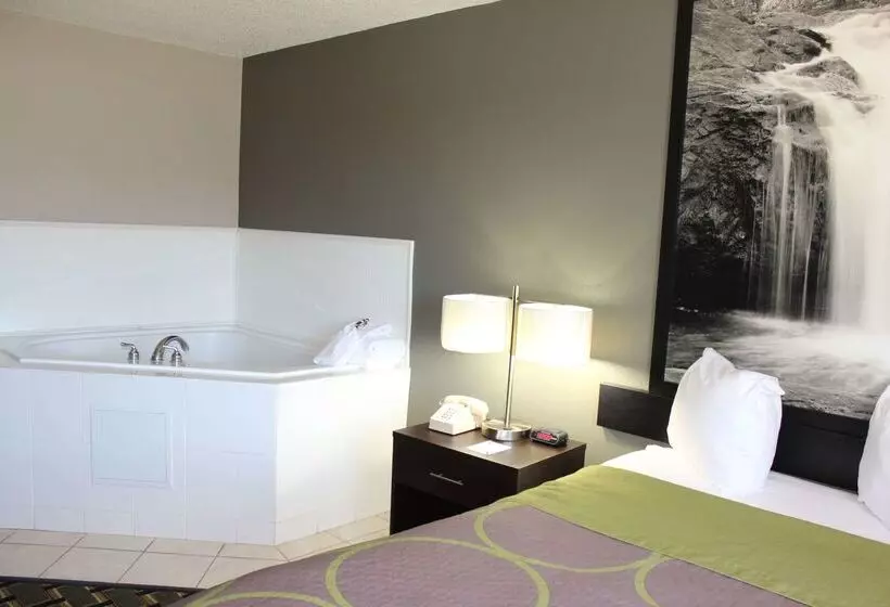 فندق Super 8 By Wyndham Wyoming/grand Rapids Area