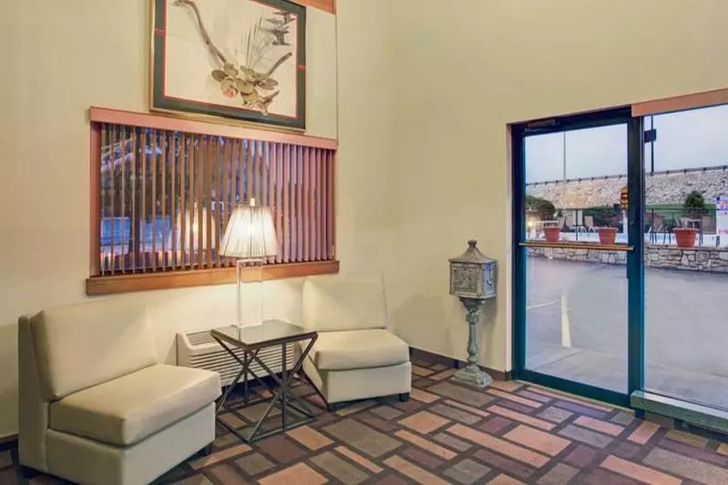 호텔 Super 8 Wentzville