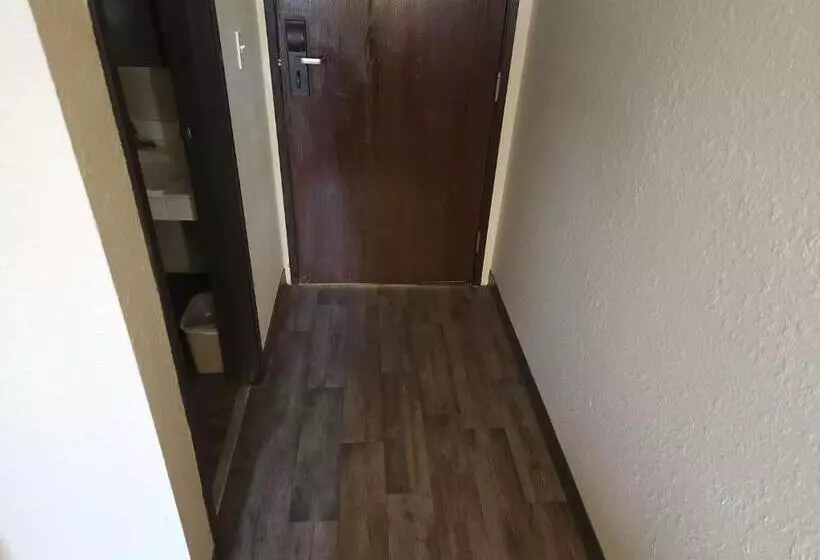 مُتل Bison Plains Lodge