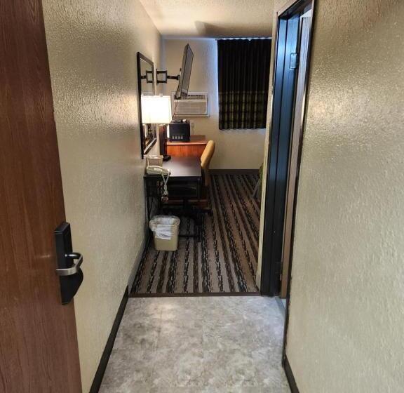 汽车旅馆  Bison Plains Lodge