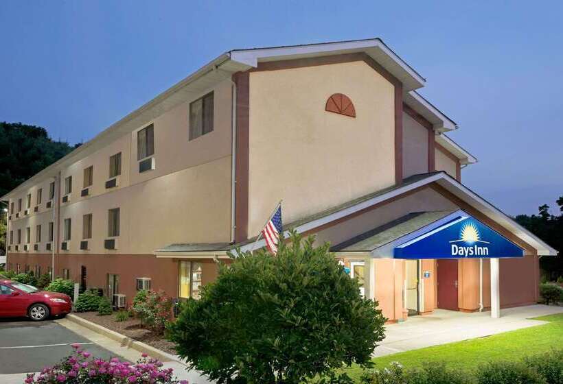 汽车旅馆  Days Inn By Wyndham Torrington